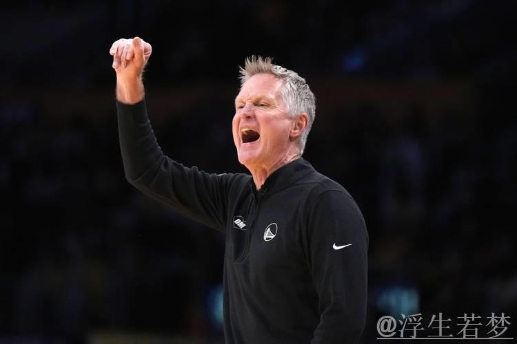 科尔:桑托斯登场时我们的进攻是全场最顺畅的时刻 科尔:桑托斯登场时我们的进攻是全场最顺畅的时刻